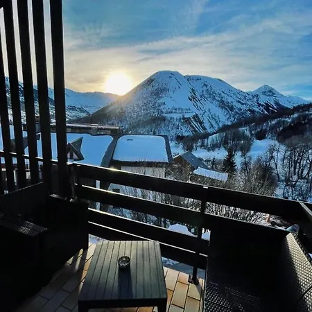 Cosy Plein Sud: Vue Splendide Et Terrasse Spacieuse * Saint-Sorlin-d'Arves