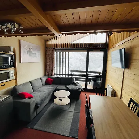 Cosy Plein Sud: Vue Splendide Et Terrasse Spacieuse *