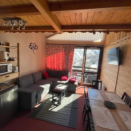 Cosy Plein Sud: Vue Splendide Et Terrasse Spacieuse *